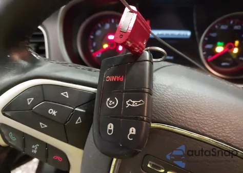 2015 Dodge Charger Sxt z USA, uszkodzony, nr VIN 2C3CDXHG1FH881117